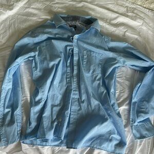 Van Heusen (Never tuck) button down. Slim fit. L 16 - 16 1/2. Blue/whitw